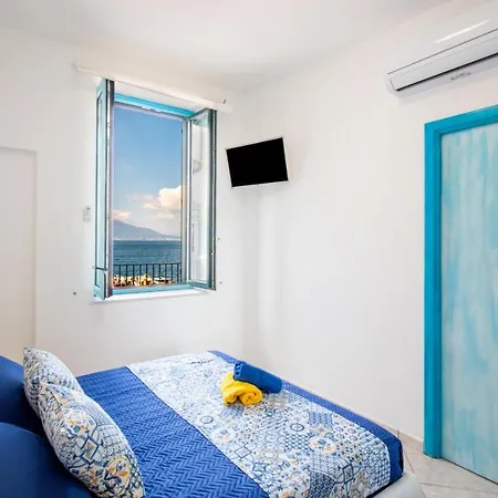 Suitevesuvio ソレント