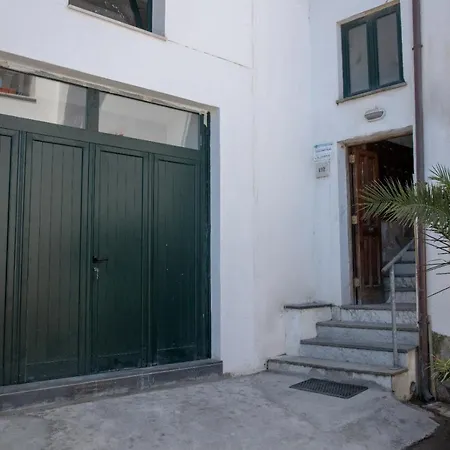 Suitevesuvio ソレント