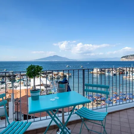 Holiday home Suitevesuvio *