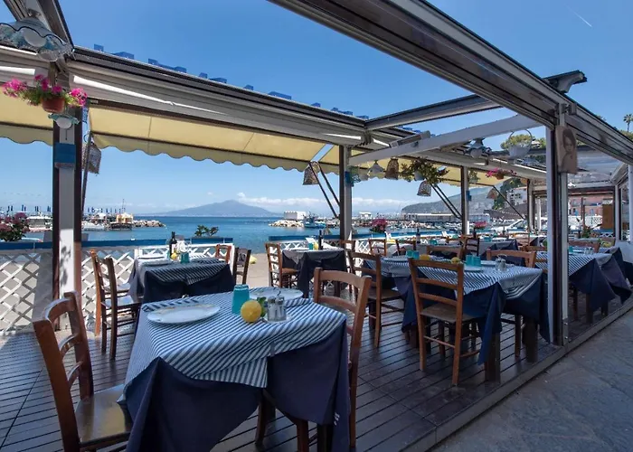 Suitevesuvio Semesterbostad *